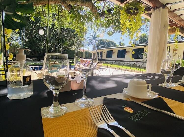 호텔 Mango Airport