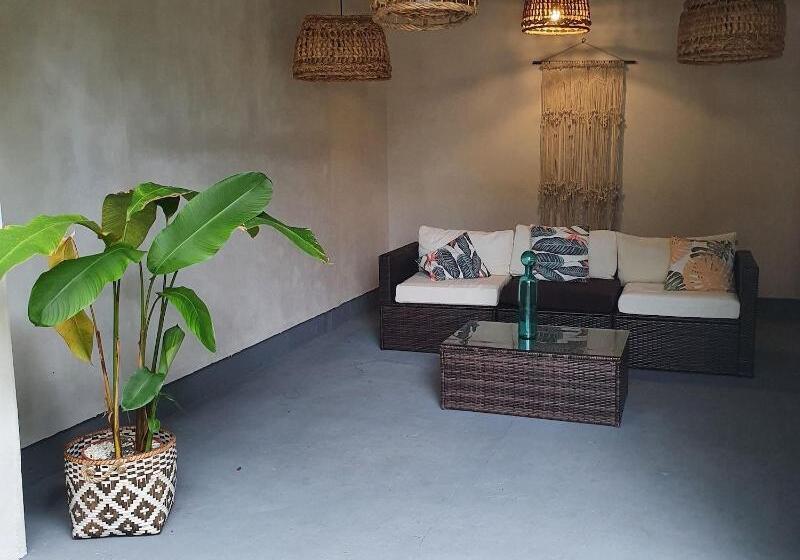 호텔 Mango Airport