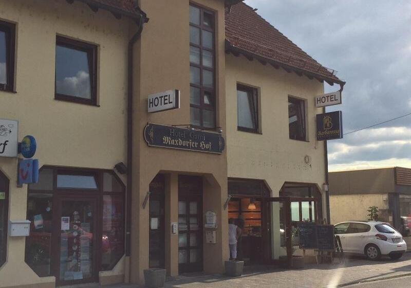 Отель Maxdorfer Hof