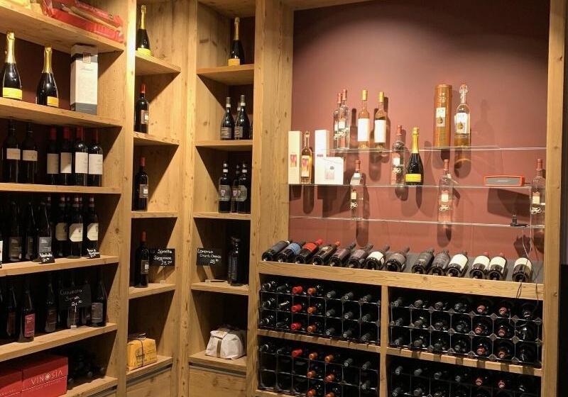 Отель Maxdorfer Hof