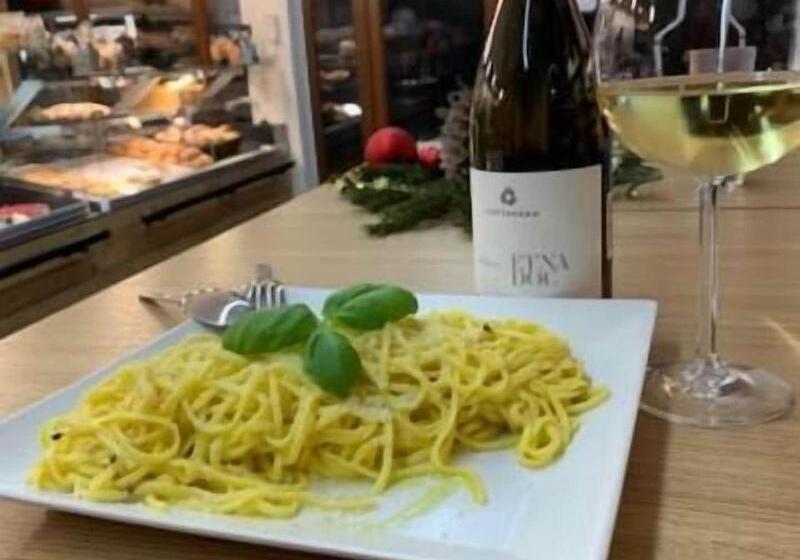 Отель Maxdorfer Hof