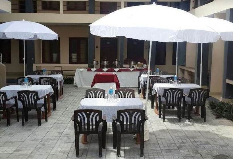 هتل New Kovalam Beach