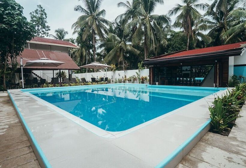 هتل Point 303 Resort