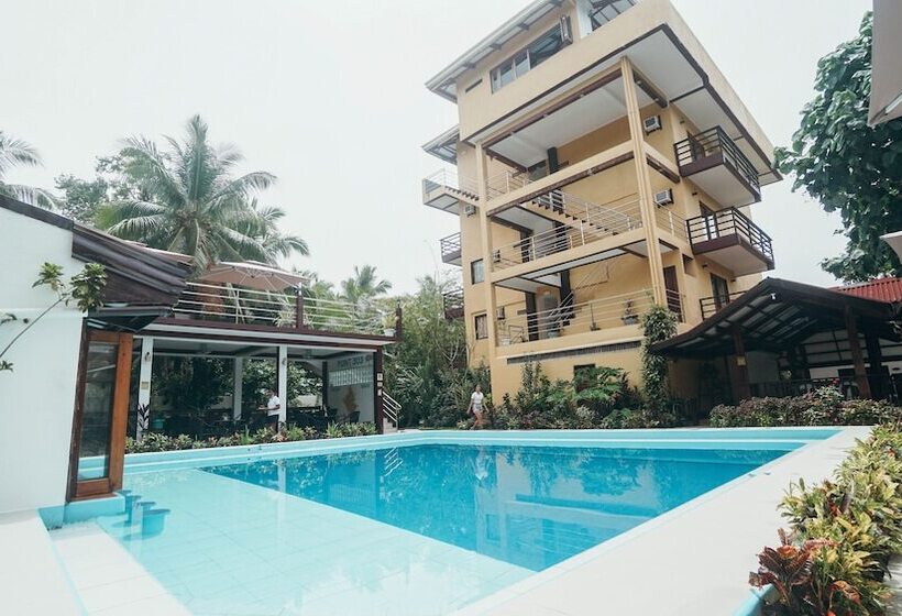 هتل Point 303 Resort