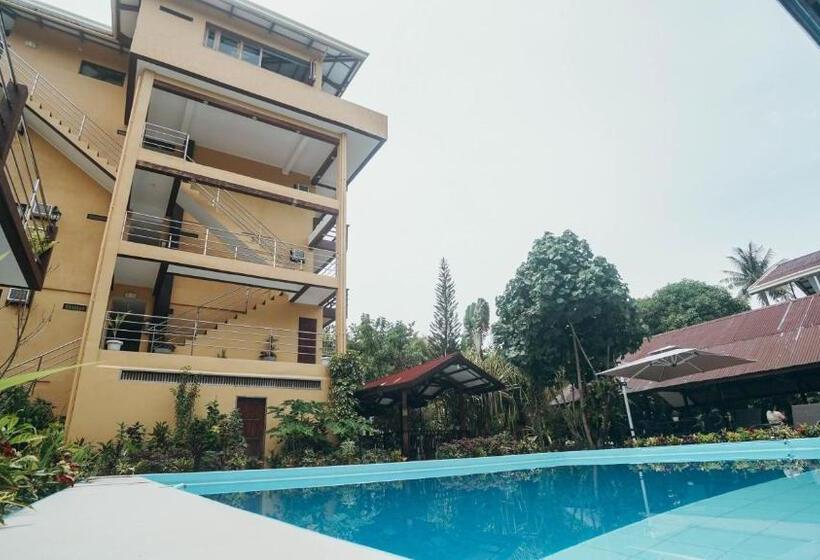 هتل Point 303 Resort