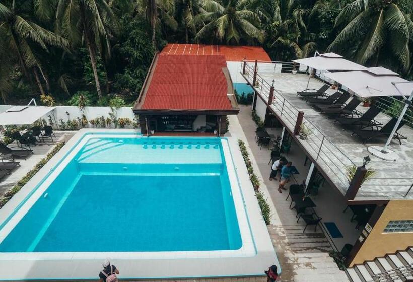 هتل Point 303 Resort