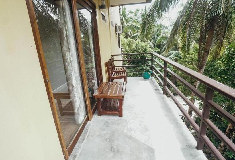 هتل Point 303 Resort