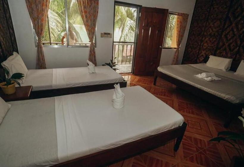 هتل Point 303 Resort