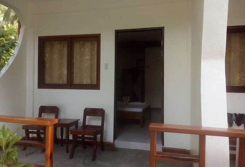 هتل Point 303 Resort