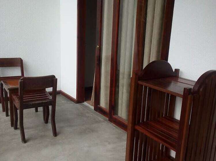 هتل Point 303 Resort