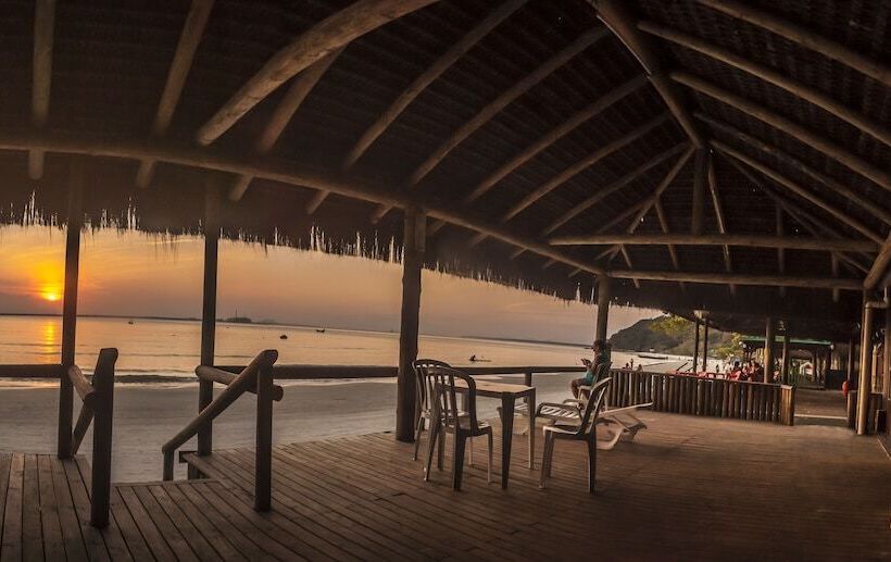 ホテル Pousada Marimar