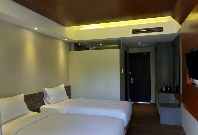 בית מלון כפרי Quins Style Resort Belitung