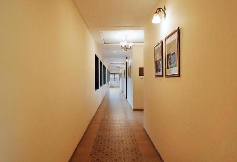 فندق Rahi Forest View