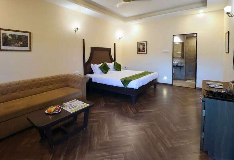 فندق Rahi Forest View