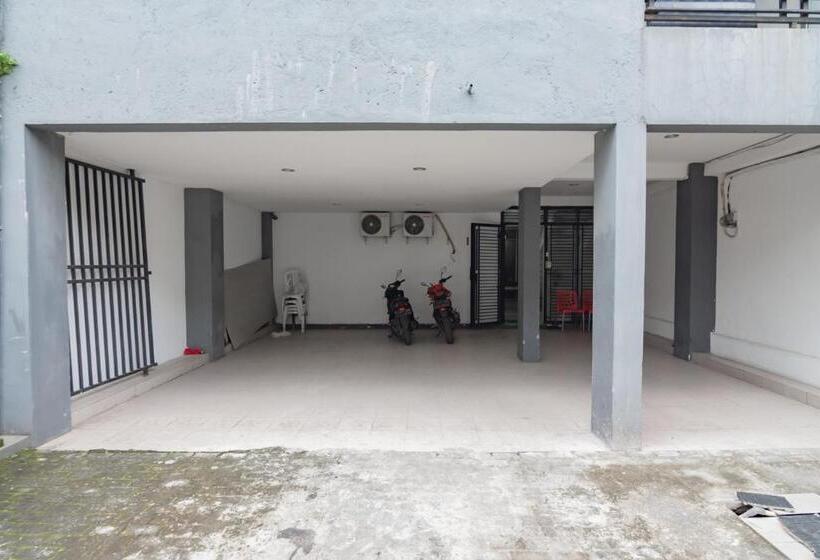 酒店 Reddoorz Syariah Near Regol Park Bandung