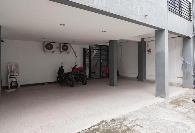 酒店 Reddoorz Syariah Near Regol Park Bandung