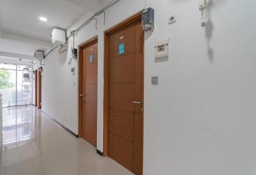 酒店 Reddoorz Syariah Near Regol Park Bandung