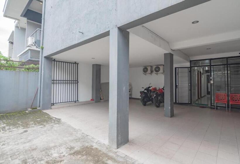 酒店 Reddoorz Syariah Near Regol Park Bandung