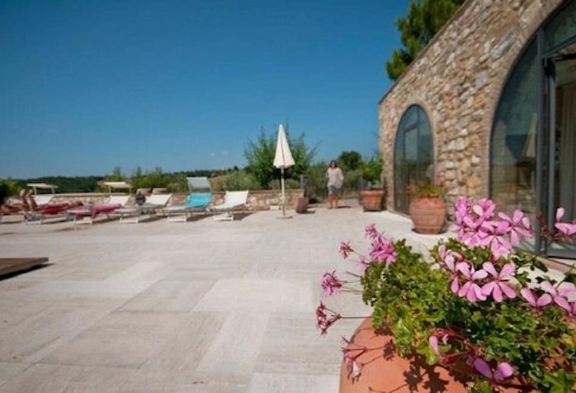 בית מלון כפרי Tenuta Decimo   Il Borgo Di Mariano