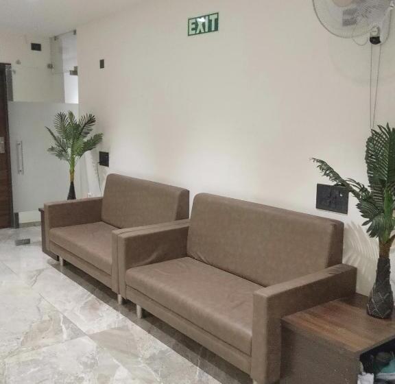 酒店 Sparsh Inn Chandkheda