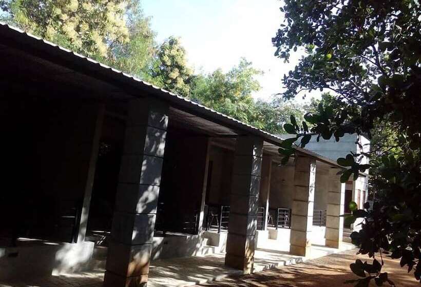 בית מלון כפרי Saliyawewa Cabins