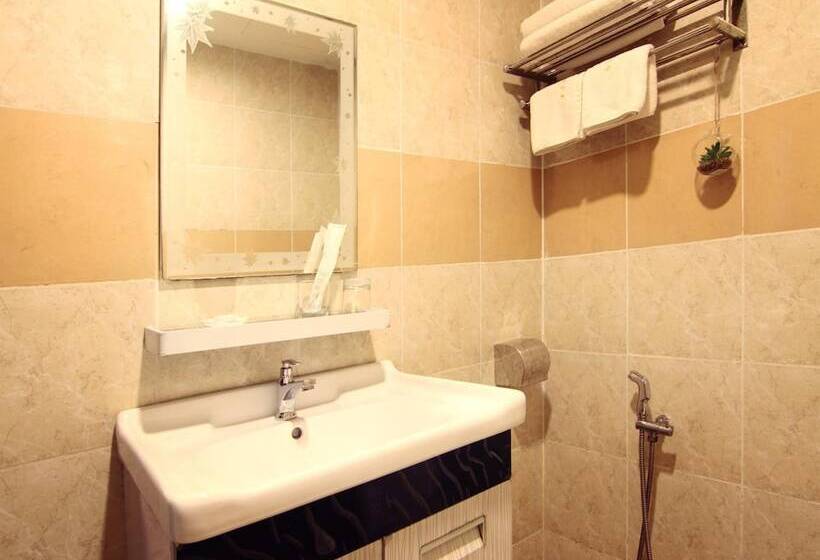 בית מלון כפרי Tiong Hua