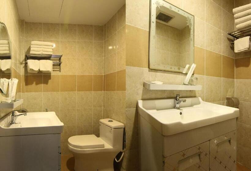 בית מלון כפרי Tiong Hua