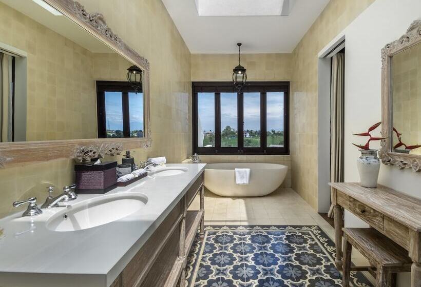 Отель Villa M Bali Umalas