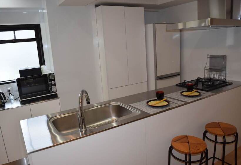 Nozawa Onsen Basecamp