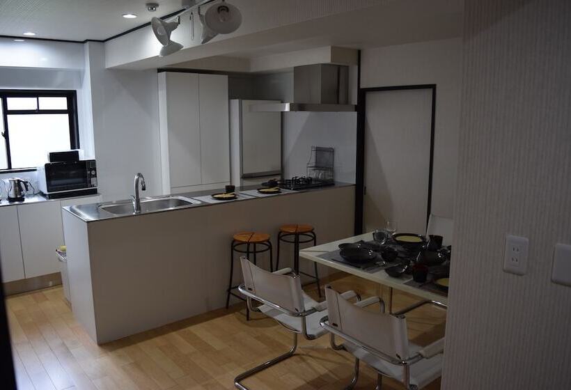 Nozawa Onsen Basecamp