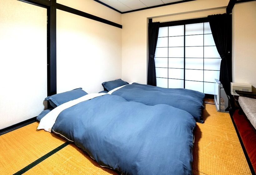 Nozawa Onsen Basecamp