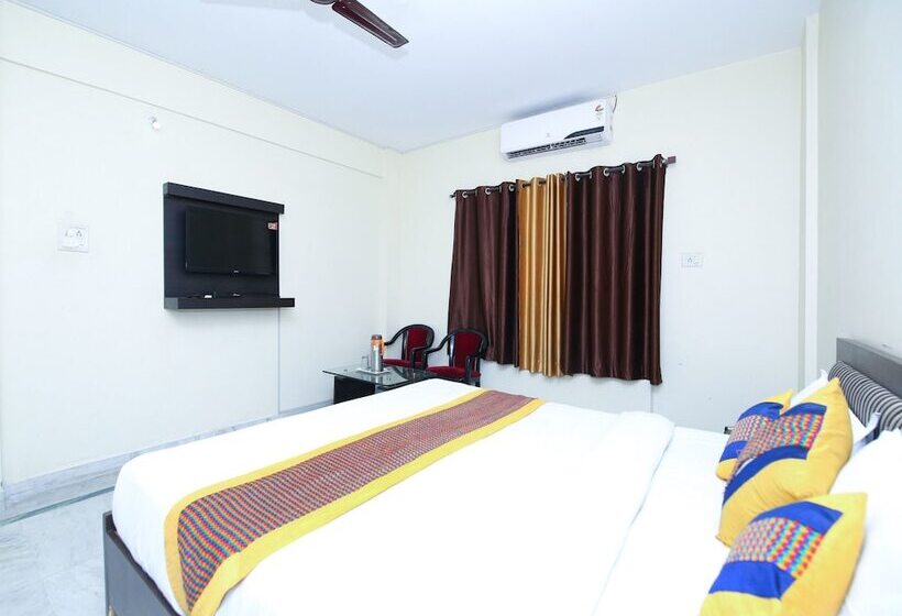 ホテル Datt Residency