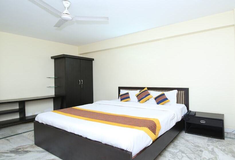 ホテル Datt Residency