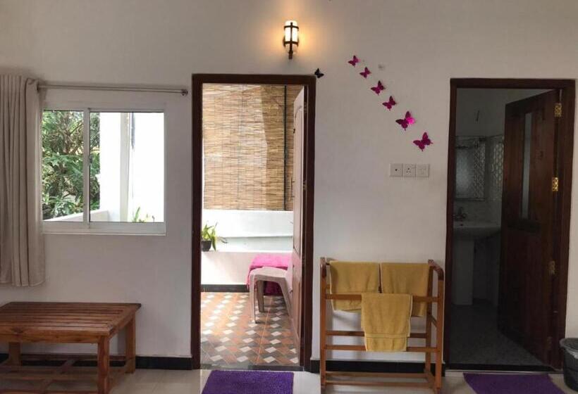 بنسيون Anna Tourist Inn