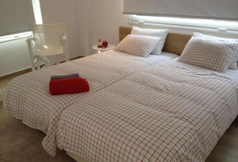 פנסיון Aristotelia Gi