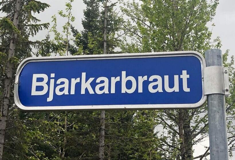 پانسیون Bjork Guesthouse
