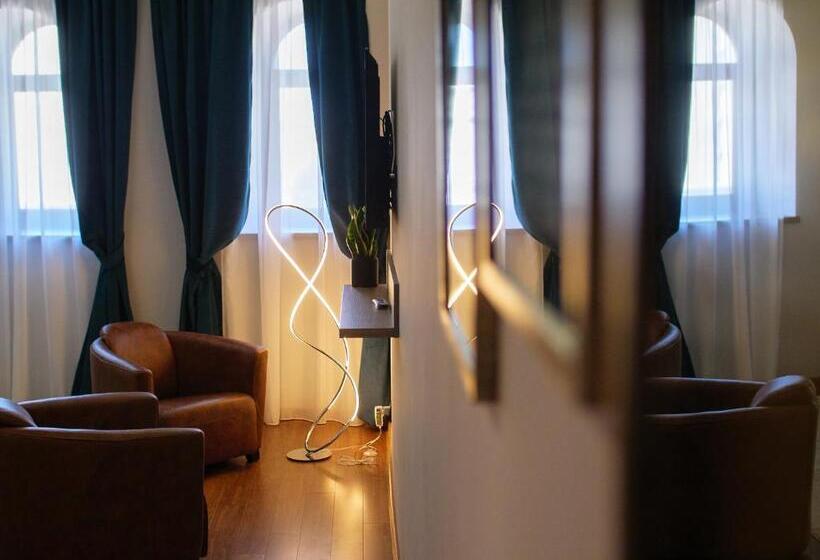 بنسيون Casa Hrisicos