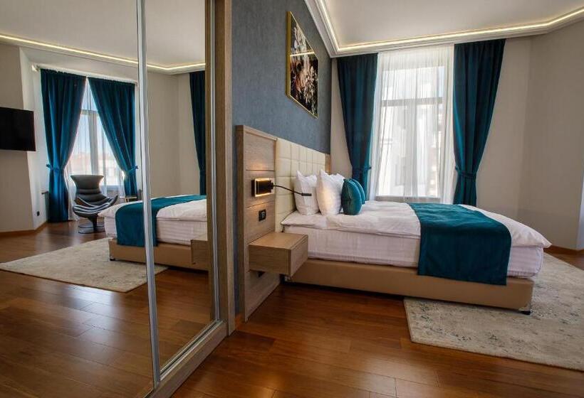 بنسيون Casa Hrisicos