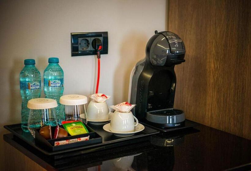 بنسيون Casa Hrisicos