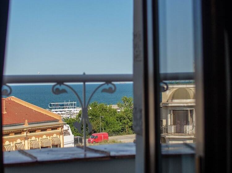 بنسيون Casa Hrisicos