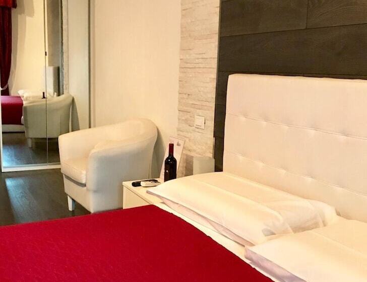 פנסיון Colosseo Rooms Imperial Rome