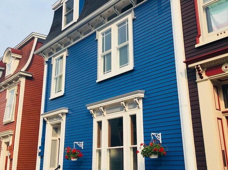 پانسیون Gower Manor Historical Bed & Breakfast
