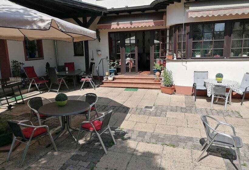 Пансион Gästehaus Strieth