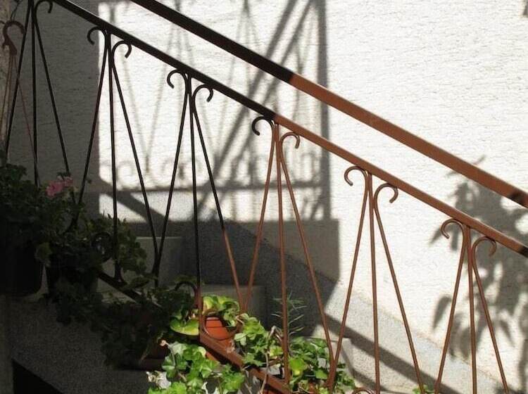 פנסיון Guest House Hvar Jelsa