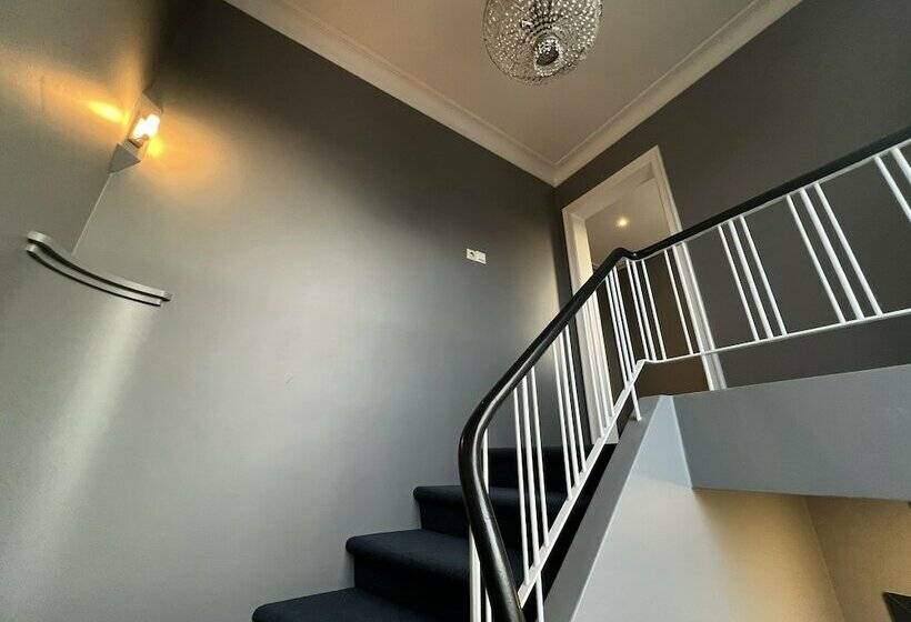 پانسیون Ig Akureyri