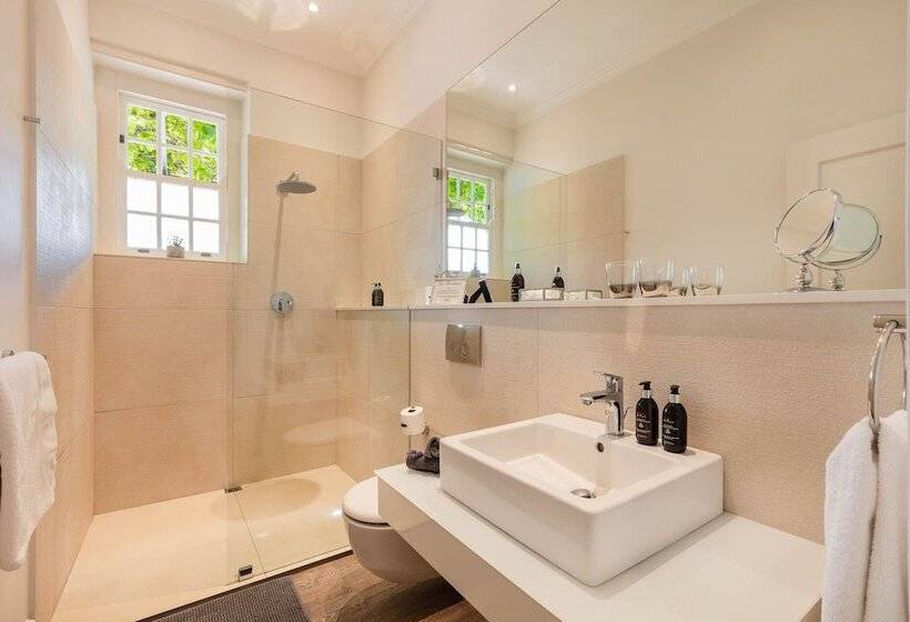 پانسیون La Providence Guest House & Wine Farm