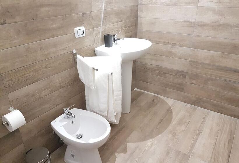 بنسيون Maqueda Home