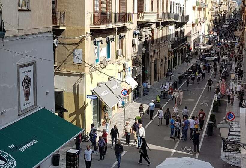 بنسيون Maqueda Home