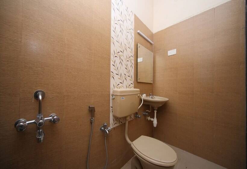 膳宿费 Oyo 15517 Kms House