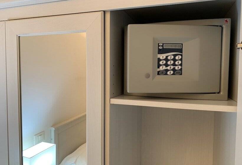 پانسیون Tiburtina Suites, Roma